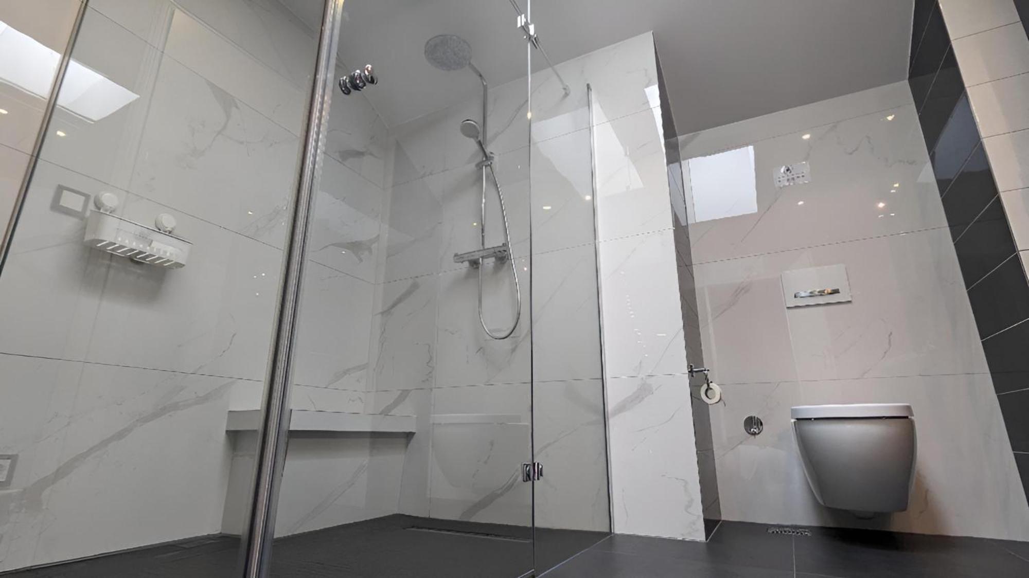 3 Rooms - Zimmervermietung Naehe Flughafen Ber - Gratis Wlan, Parken & Netflix 베를린 외부 사진