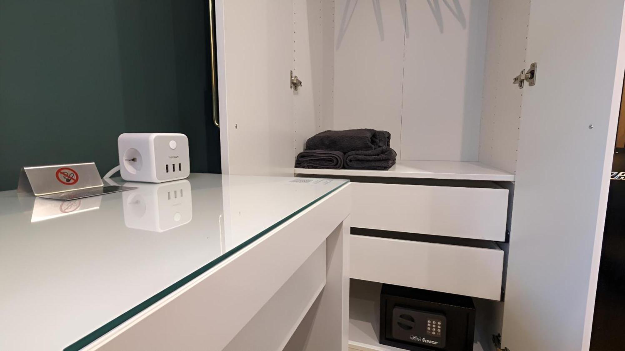 3 Rooms - Zimmervermietung Naehe Flughafen Ber - Gratis Wlan, Parken & Netflix 베를린 외부 사진